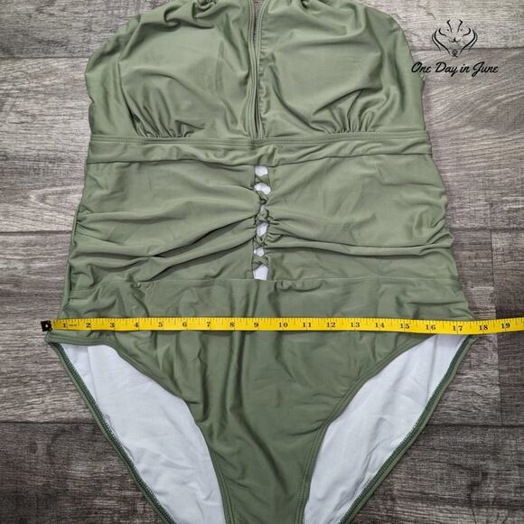 Charmo V Neck One Piece Swimsuit Size 3XL - Picture 3 of 5